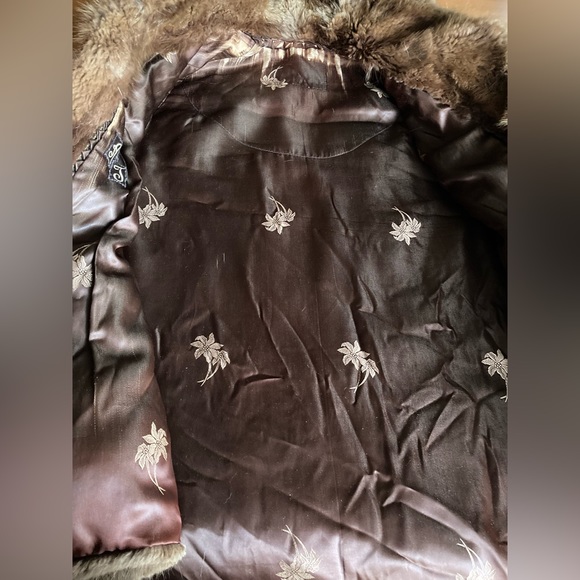 Mink Coat - Picture 8 of 8